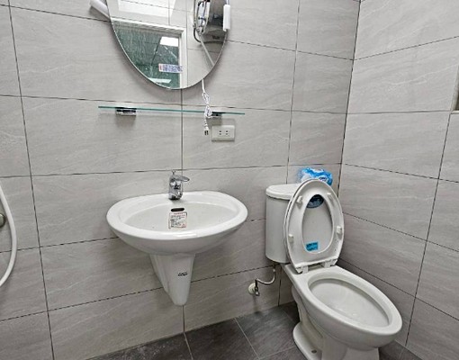 員山路可租補戶籍低樓層兩房/全新整理油漆地板 - Image 7