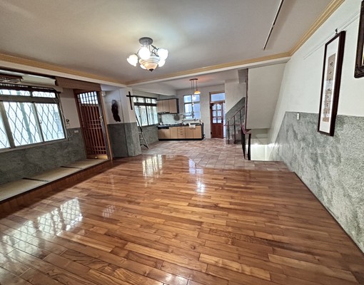 中興新村仁政街透天角間店住 - Image 4