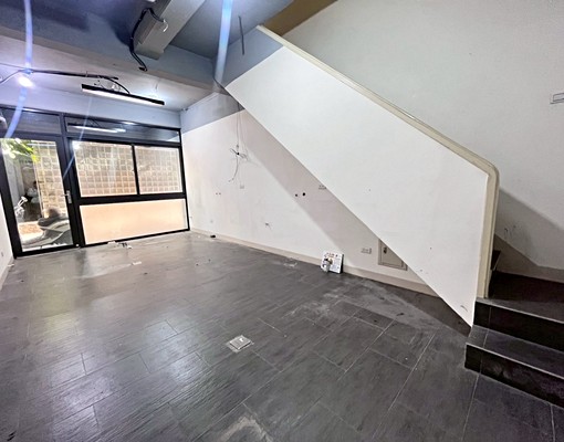 鄰近東門市場.市政府.東門圓環可做工作室店面一二樓 - Image 3
