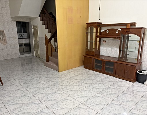 社宅大寮翁園透天😍可租補免服務費 - Image 1