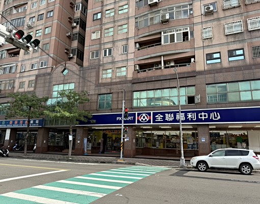 電梯2+1房樓下全聯7-11學校24小時保全代收 - Image 1
