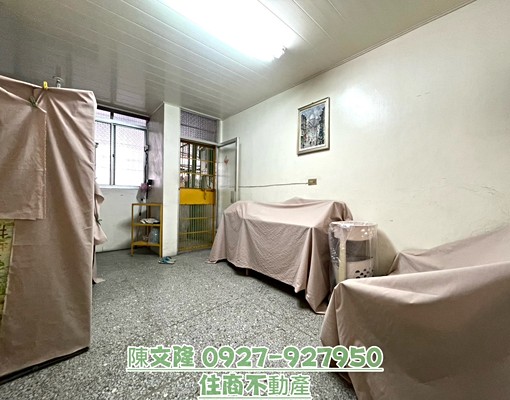 建國科大旁整棟透天店住出租 - Image 9