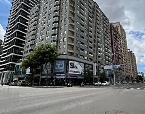 R15生態園區、超優質景觀大樓 - Image 1