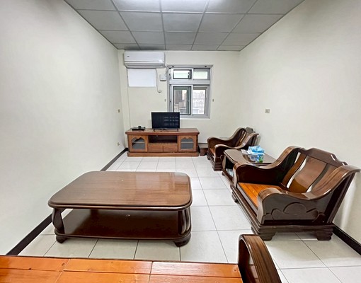 免仲可租補-近菓林國小，全新整理兩房 - Image 1