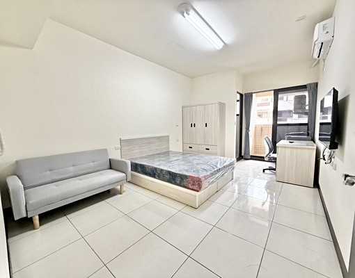 平面汽車位可租⭐大空間近勤益🏆電梯/陽台🏆室內機車位可租 - Image 1