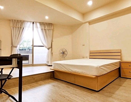 近東門站/靜巷採光大套房/家具家電全 - Image 5