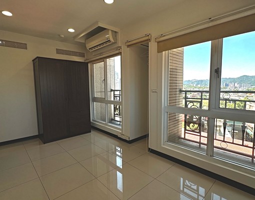 捷運🏃３分鐘｜獨立電梯大套房｜遠眺碧潭河景🌟寵物友善 - Image 2