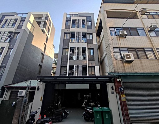 最後1間免仲介費可租補北區優質近全新套房 - Image 1