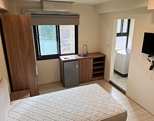 ✨近東海商圈,可租補可貓✨陽台,室內機車位✨不用追垃圾車 - Image 3