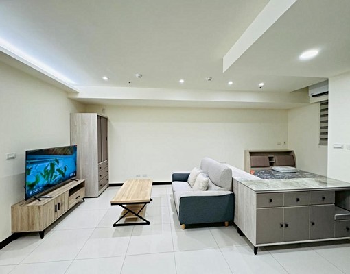 嘉禾社宅/免仲可租補/領航南路W站前精緻大套房 - Image 2