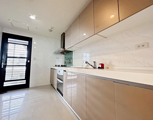 五期⭐靠近文心路及台灣大道💎精華地段🔥四房雙平車💝 - Image 5