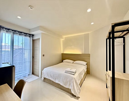 租補💕可貓💕質感裝潢💕超大採光💕速加賴約💕中國醫 - Image 1