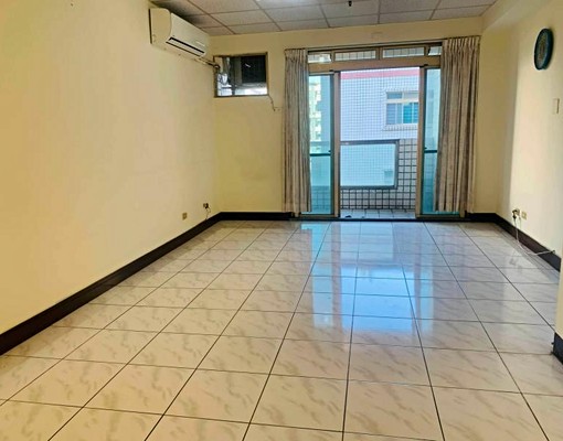 景安站✅捷運森林❤️電梯3房車位可租(住商小宥) - Image 1