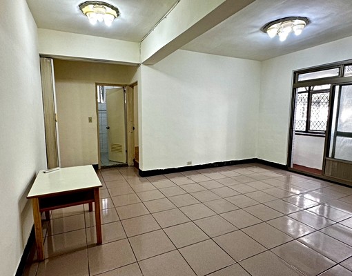 💕💕可租補~格局方正空間大~低樓層❇️易居管理顧問公司 - Image 1