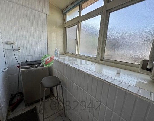 真理學區-好天地精美-大套房有陽台((女屋主僅限租女生 - Image 6