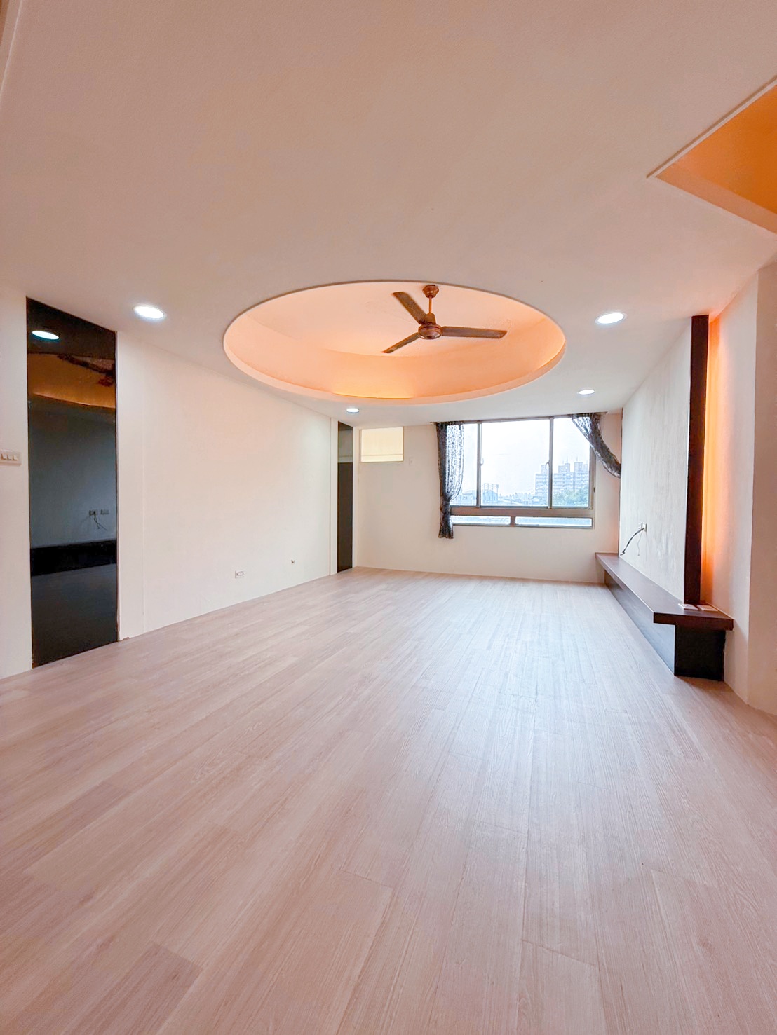 成大雙人🏆西區貝多芬室內35坪四房平車☘️面公園