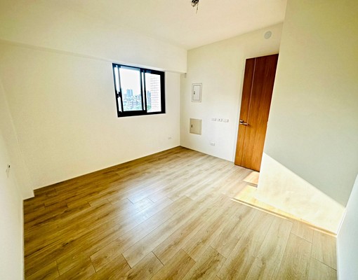 太原軍功東山樹孝育賢💖可貓戶籍整棟四房雙車電梯別墅💖 - Image 9