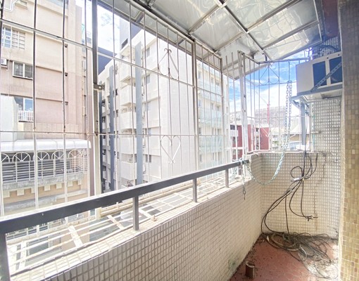 大墩商圈台水台電公寓★大三房★前後陽台附傢俱可租補 - Image 7