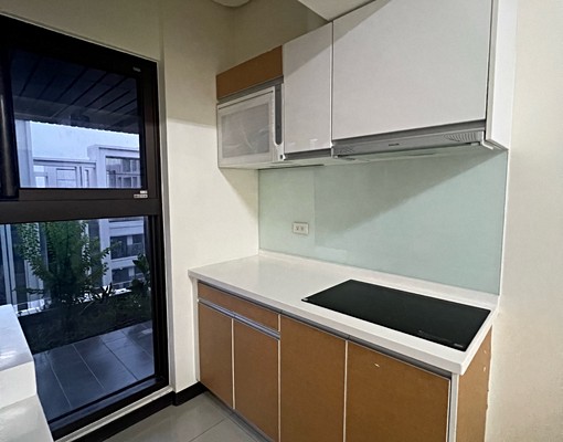 整層住家|悅誠高樓層2房平車可租補|交通方便近巨蛋 - Image 8