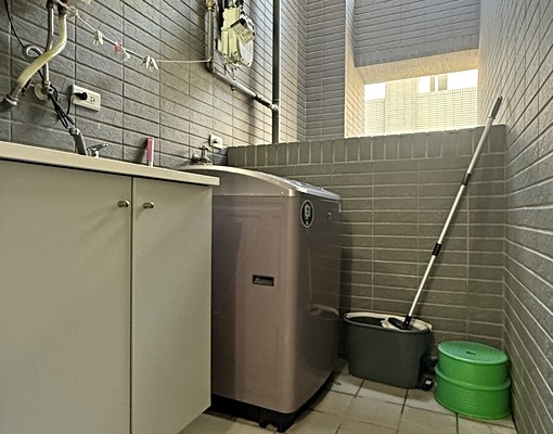 總太明日朝南最美樓層無敵視野戶+平車~一卡皮箱入住 - Image 11