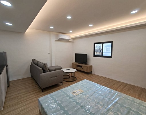 可租屋補助、全新整理9坪套房、獨立陽台和洗衣機 - Image 9