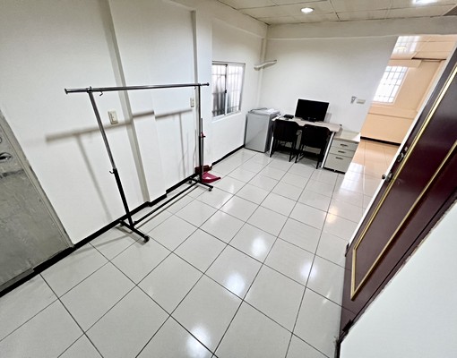 獨洗✅教育大學✅一房一廳✅可租補✅可寵貓狗✅沙發大間✅ - Image 1