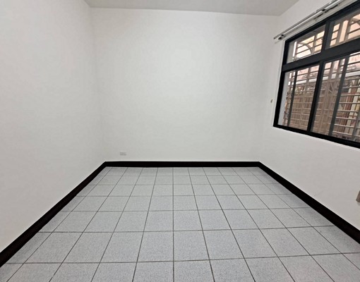 華勛陽台進出溫馨新裝三房 - Image 2