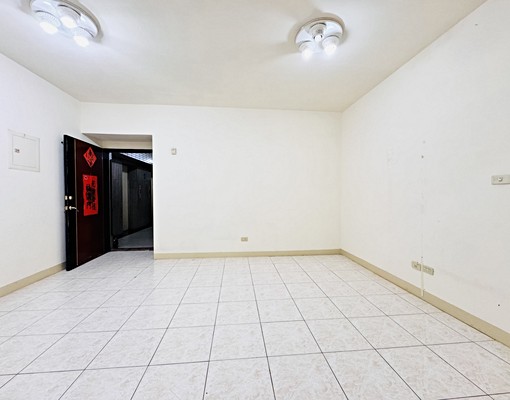 ⭐️三重安和路🚝近台北橋🧋三和夜市🏠電梯三房兩廳⭐️ - Image 1