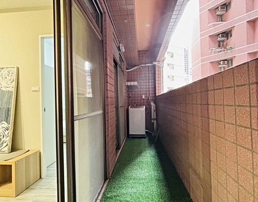 三重站｜2房1廳大陽台｜養貓洽｜重新大橋公車站｜麥克先生 - Image 1