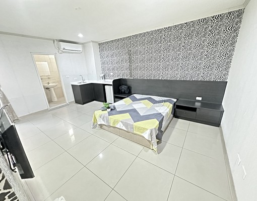 近市政府✅超.超.超大間/獨洗曬.陽台/流理台✅可雙租補 - Image 2