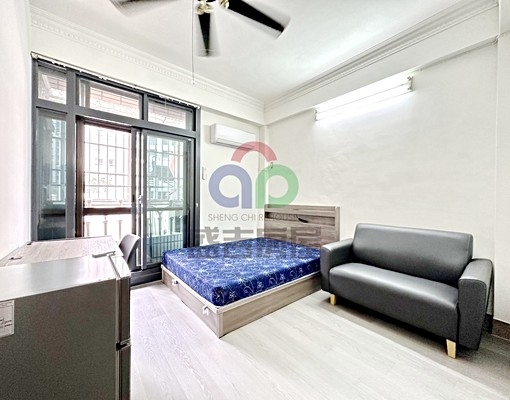 近逢甲大學，租金含水.網路.瓦斯，有室內機車位!!多間可選 - Image 1