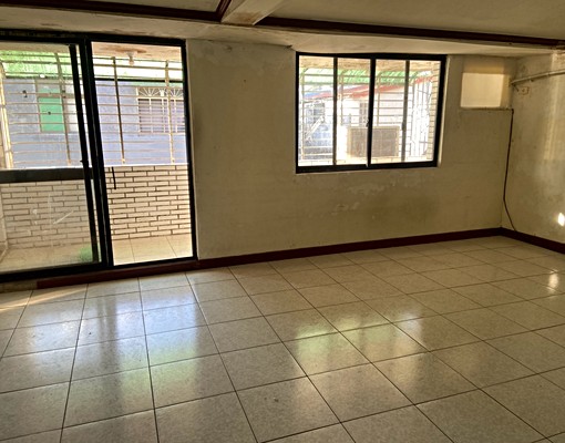 秀峰2房出租0972018989 - Image 1