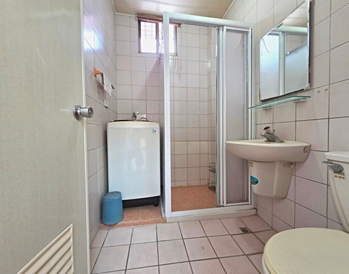 成功大學校門口勝利套房~出租 - Image 4