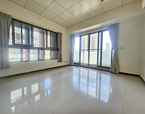 💜卓悅聯盟💜重劃區🤴一品莊露臺戶(適合寵物) - Image 1