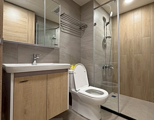 可租補全新有裝潢三房平車 - Image 10