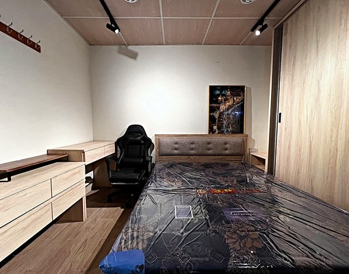 一卡皮箱即入住/全新頂級裝潢│可租補/高應大/建工機能大套房 - Image 2