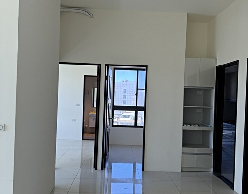 【鳳鳴重劃區｜森睦社區】三房出租 - Image 2