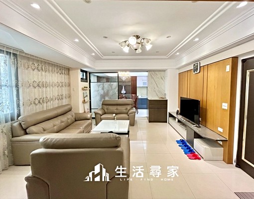 近文華高中#質感大四房#超大坪數#可租補可戶籍#可寵#附車位 - Image 1