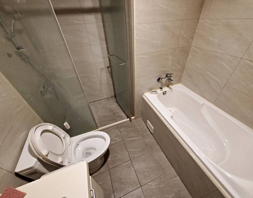 採光佳明亮｜近捷運高鐵｜含車管｜傢俱家電齊全｜可租補 - Image 12