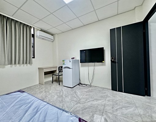 【搶手可租補】潭子車站旁│全新大套房│傢俱電全配! - Image 5