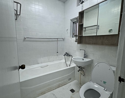 近中和高中大房間大客廳交通超便利免仲.可乖竉.大金變頻冷氣 - Image 10