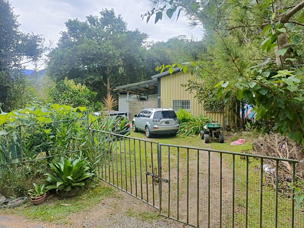 門口(由外往內看)