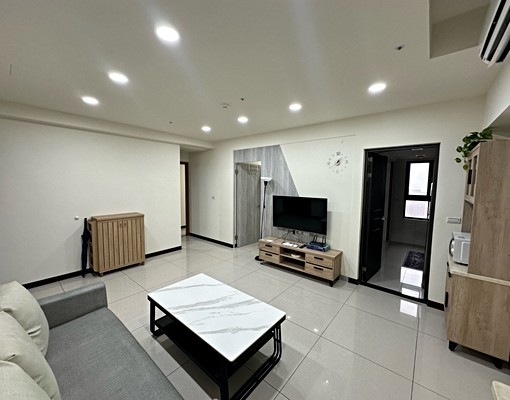 A18高鐵~溫馨裝潢2房~超級景觀戶~含車位/含管理費 - Image 3