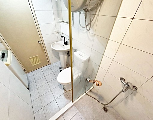 捷運菜寮◆採光套房◆可租補寵洽★垃圾代收 - Image 5