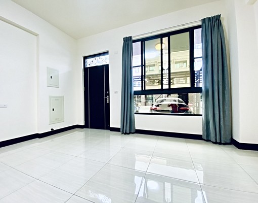 🏡【仁武皇家美墅｜尊榮4樓透天｜大空間4房4衛出租】 - Image 3