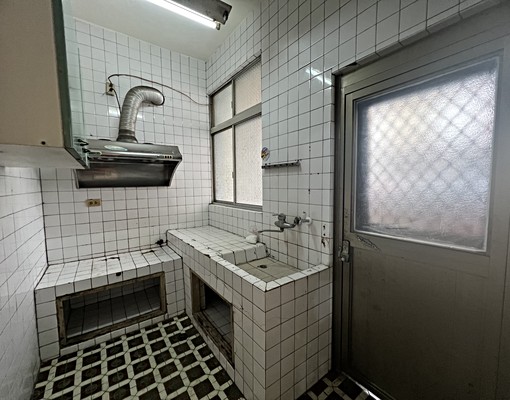 【划算整棟】大坪數透天42坪|4房2廳|車位便利|近京元電子 - Image 4