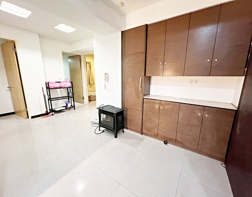 近文心捷運【興富發上城】優質社區🔥經濟實惠🔥三房車位 - Image 3