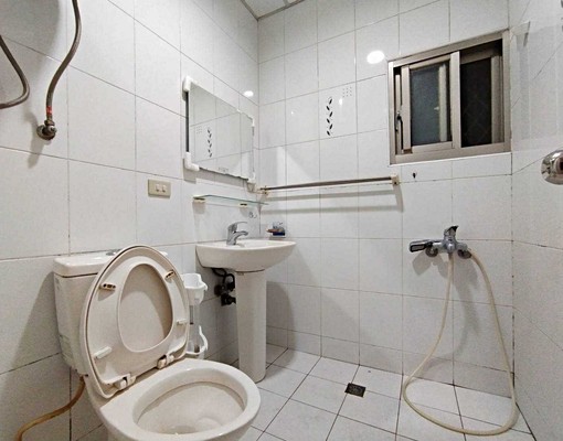 可租補~捷運三重國小站方正超大套房 - Image 12