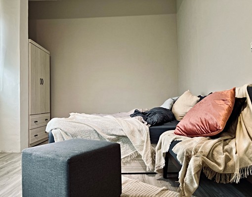 大東文化藝術中心/鳳山國中捷運站全新整理愜意美套房 - Image 1