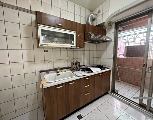 北屯近四平路/2房1廳(走路2分鐘可租汽車位) - Image 5